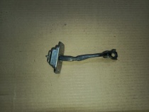 Ограничитель двери Nissan Qashqai J11 2013-2022 Перед. Прав.