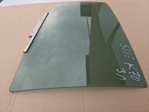 Стекло двери Toyota Camry 70 XV70 2017-2024 Задн. Лев.