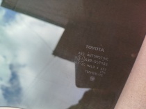 Стекло двери Toyota RAV4 50 XA50 2018-2023 Задн. Лев.