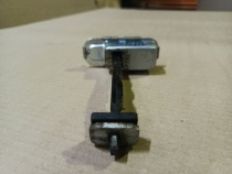 Ограничитель двери Hyundai Tucson TL 2015-2022 Перед. Прав.