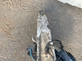 Кулак поворотный Infiniti Q50 V37 2013- Перед. Прав.