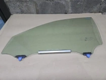 Стекло двери Lexus IS XE30 2013-2020 Перед. Лев.