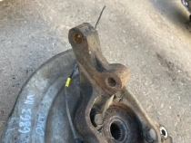 Кулак поворотный Mitsubishi Outlander 3 GF 2012-2023 Перед. Прав.