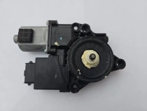 Мотор стеклоподъемника Kia Sportage QL 2015-2021 Перед. Прав.