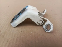 Петля двери нижняя Nissan Qashqai J11 2013-2022 Перед. Лев.