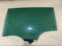 Стекло двери Kia Sportage QL 2015-2021 Задн. Лев.