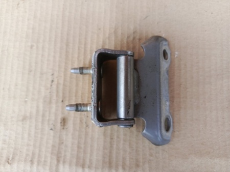 Петля двери багажника Lexus NX AYZ10L AYZ15L ZGZ10L ZGZ15L 2014-2021 Задн. 