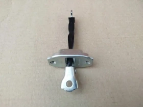 Ограничитель двери Mitsubishi Outlander 3 GF 2012-2021 Задн. Лев.