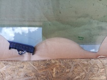 Стекло двери Kia Sportage QL 2015-2021 Перед. Лев.