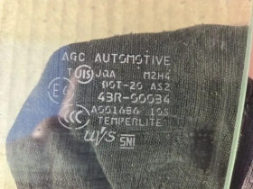 Стекло двери Infiniti Q50 V37 2017-2023 Задн. Лев.