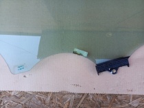 Стекло двери Kia Sportage QL 2015-2021 Перед. Прав.