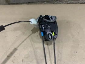 Замок двери Toyota C-HR MAXH10, NGX10,50, ZGX10 2019 Задн. Лев.