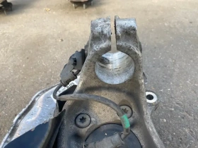 Кулак поворотный Kia Stinger J5 2017- Перед. Прав.