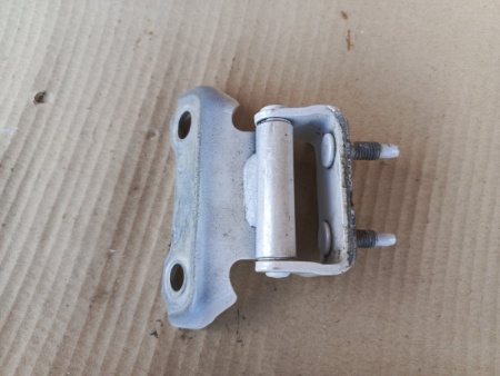 Петля двери багажника Lexus NX AYZ10L AYZ15L ZGZ10L ZGZ15L 2014-2021 Задн. 