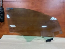 Стекло двери Kia Sportage QL 2015-2022 Перед. Прав.