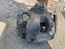 Суппорт тормозной Toyota Corolla E210 E210 2018- Перед. Лев.