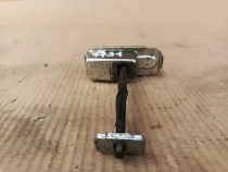 Ограничитель двери Kia Sorento Prime UM 2014-2020 Перед. Лев.