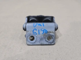 Петля двери багажника Mitsubishi Outlander 3 GF 2012-2022  