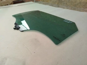 Стекло двери Hyundai Tucson TL 2015-2021 Задн. Лев.