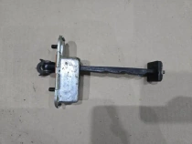 Ограничитель двери Hyundai Tucson TL 2015-2021 Задн. Лев.