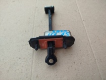 Ограничитель двери Kia Sportage QL 2015-2021 Задн. Прав.