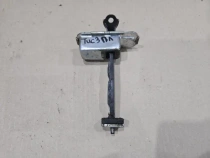 Ограничитель двери Hyundai Tucson TL 2015-2021 Перед. Лев.