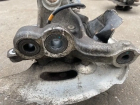 Кулак поворотный Kia Stinger J5 2017- Перед. Лев.