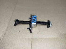 Ограничитель двери Kia Proceed CD 2018-2023 Перед. Прав.