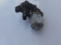 Мотор стеклоподъемника Kia Sportage QL 2015-2021 Перед. Прав.