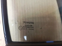 Форточка двери Toyota Corolla E210 MZEH12, NRE210, ZWE211 2018-2024 Перед. Прав.