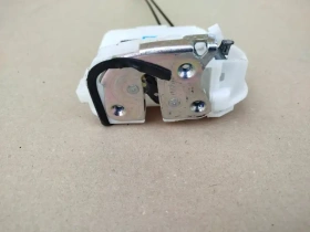 Замок двери Mitsubishi Outlander 3 GF 2012-2021 Задн. Прав.