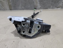 Замок боковой двери Toyota Prius 4 XW50 2015-2023 Перед. Прав.