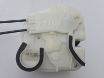 Замок боковой двери Mitsubishi Outlander 3 GF 2012-2023 Задн. Лев.