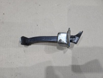 Ограничитель двери Hyundai Tucson TL 2015-2021 Перед. Лев.