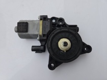 Мотор стеклоподъемника Kia Sportage QL 2015-2021 Задн. Лев.