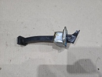 Ограничитель двери Hyundai Tucson TL 2015-2021 Задн. Лев.