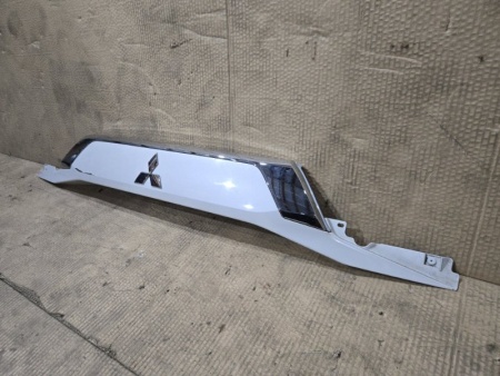 Накладка крышки багажника Mitsubishi Outlander 3 GF 2013-2021  