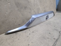 Накладка крышки багажника Toyota RAV4 50 XA50 2018-2023  