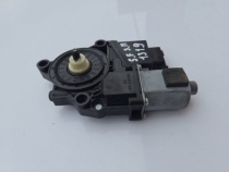 Мотор стеклоподъемника Hyundai Santa Fe 4 TM 2018-2023 Задн. Прав.