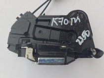 Замок боковой двери Toyota Camry 70 XV70 2017-2024 Перед. Лев.