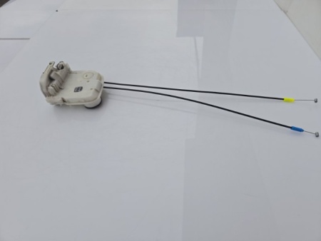 Замок боковой двери Mitsubishi Outlander 3 GF 2012-2023 Задн. Лев.