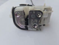 Замок боковой двери Mitsubishi Outlander 3 GF 2012-2023 Задн. Лев.