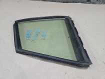 Форточка двери Toyota Prius 4 XW50 2015-2023 Задн. Прав.