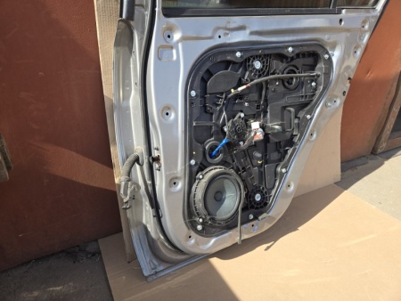 Дверь Kia Sportage QL 2015-2021 Задн. Прав.