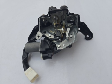 Замок двери багажника Lexus RX 4 GGL25L GYL25L AGL20L AGL25L 2015-2022 Задн. 