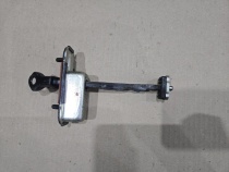 Ограничитель двери Kia Sportage QL 2015-2022 Задн. Прав.