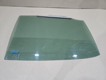 Стекло двери Toyota Camry 70 XV70 2017-2023 Задн. Прав.